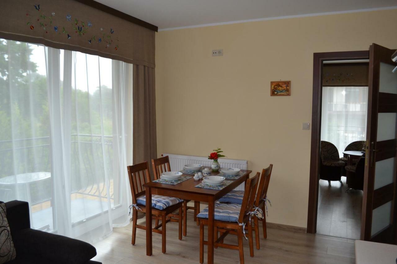 Dom Jastrzebia Z Basenem I Jacuzzi Apartment Jastrzebia Gora Luaran gambar