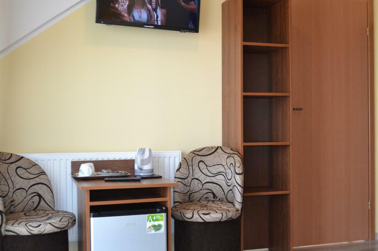 Dom Jastrzebia Z Basenem I Jacuzzi Apartment Jastrzebia Gora Luaran gambar