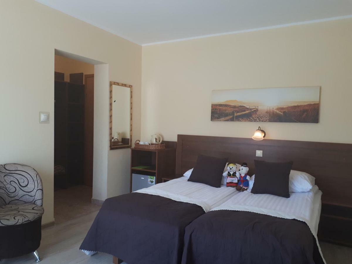 Dom Jastrzebia Z Basenem I Jacuzzi Apartment Jastrzebia Gora Luaran gambar