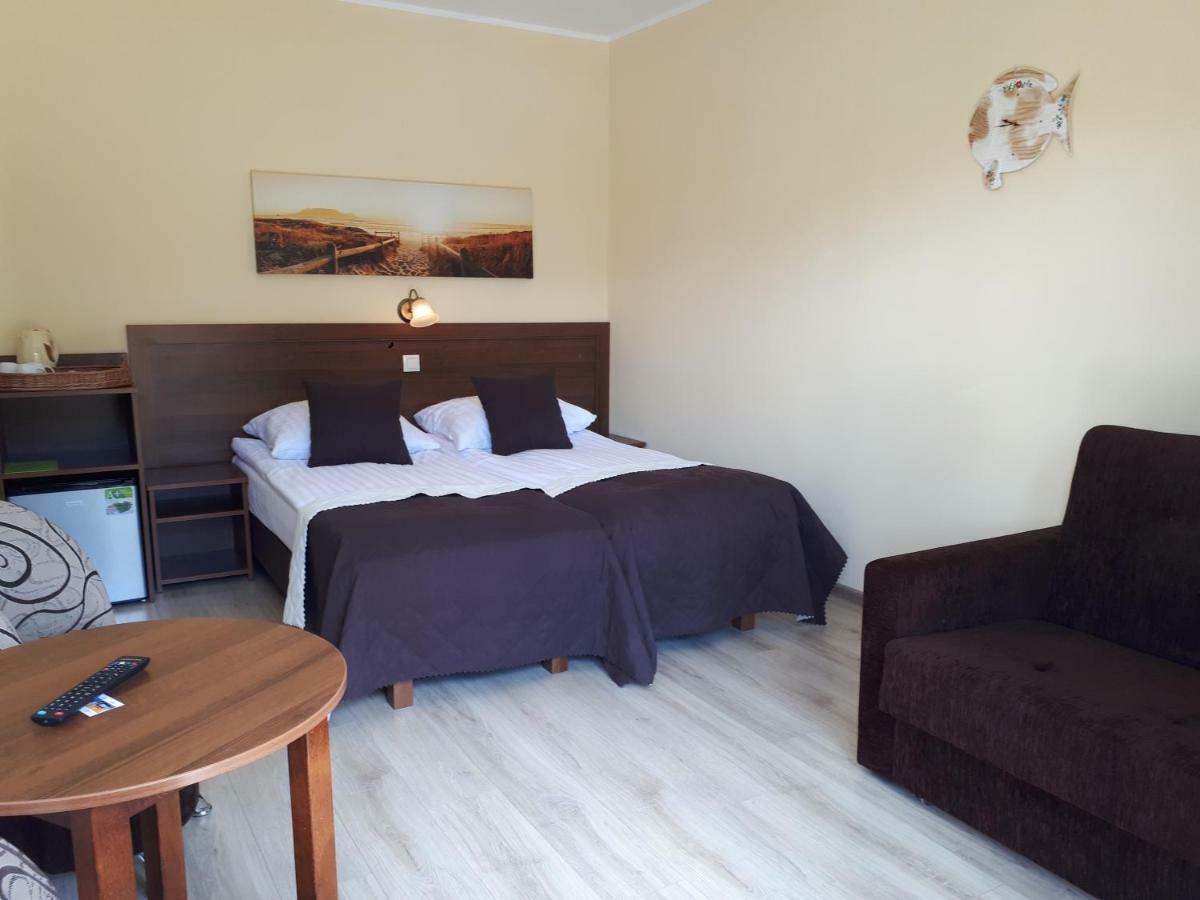 Dom Jastrzebia Z Basenem I Jacuzzi Apartment Jastrzebia Gora Luaran gambar