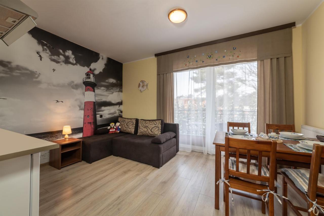 Dom Jastrzebia Z Basenem I Jacuzzi Apartment Jastrzebia Gora Luaran gambar