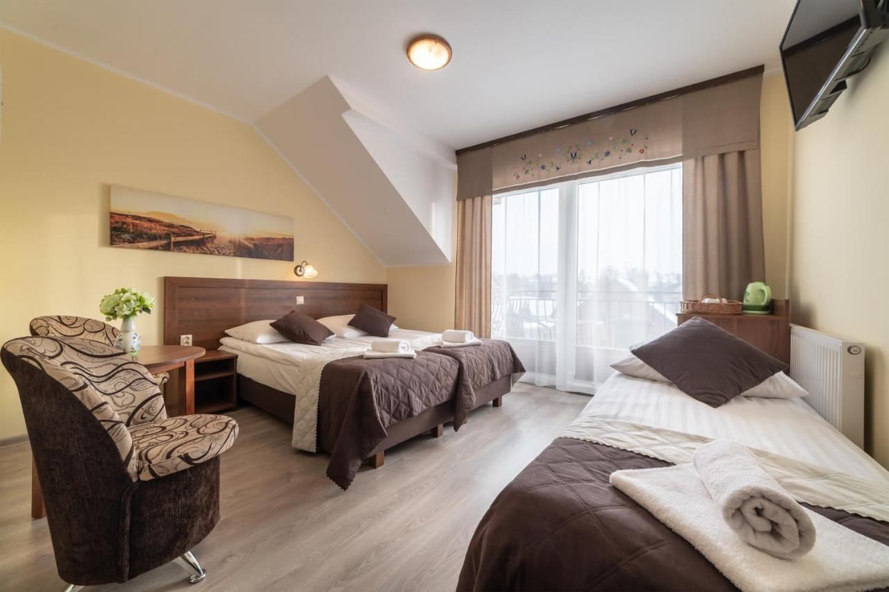 Dom Jastrzebia Z Basenem I Jacuzzi Apartment Jastrzebia Gora Luaran gambar